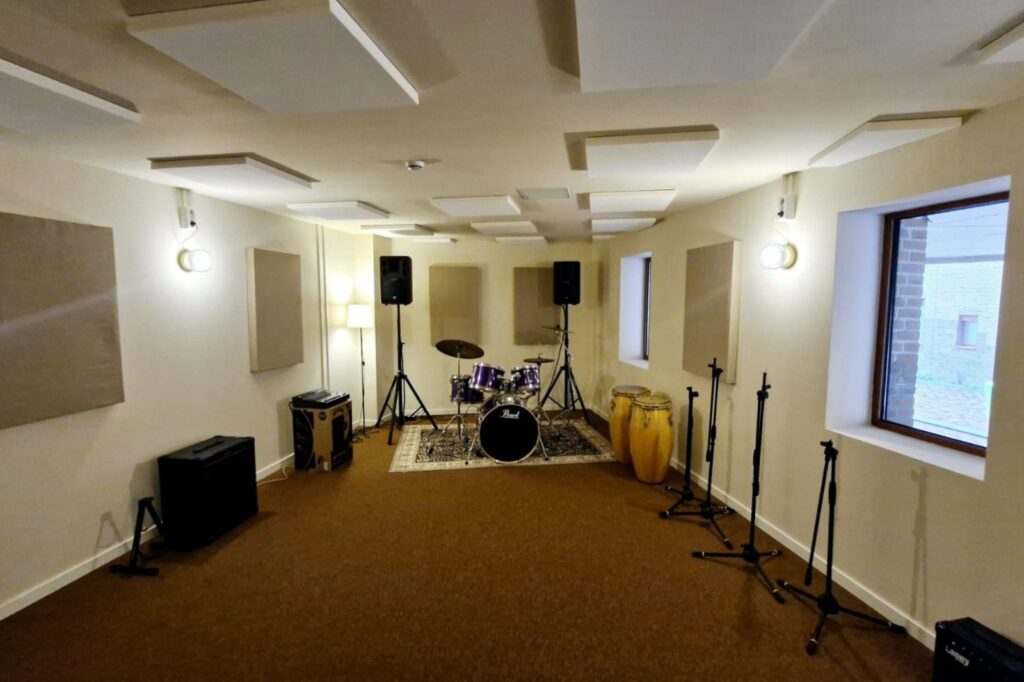 Studio 30